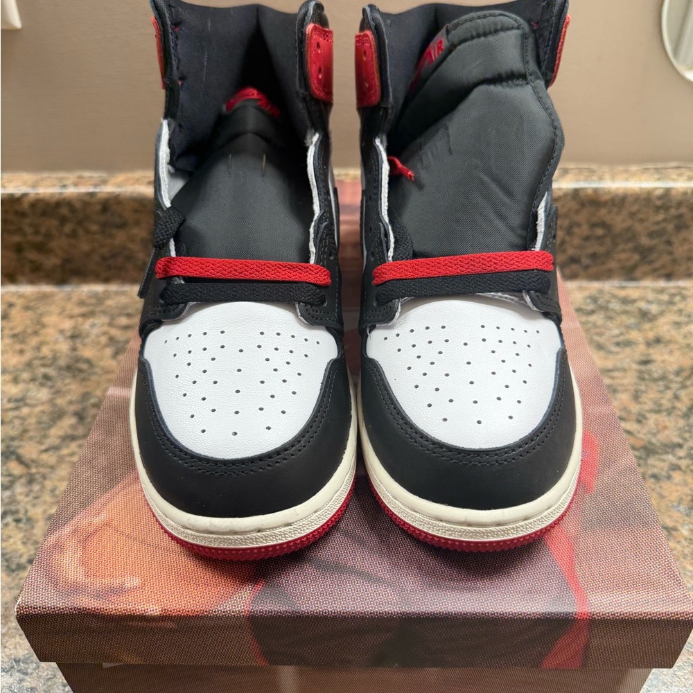 Jordan 1 OG red and black